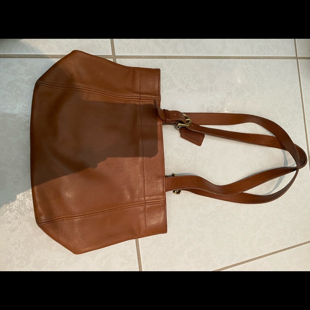 Vintage brown coach bag